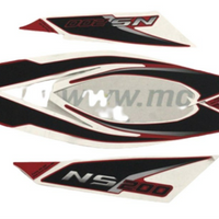 BAJAJ NS200-NS150 SELE ALTI PANEL ETİKETİ KIRMIZI ORJİNAL